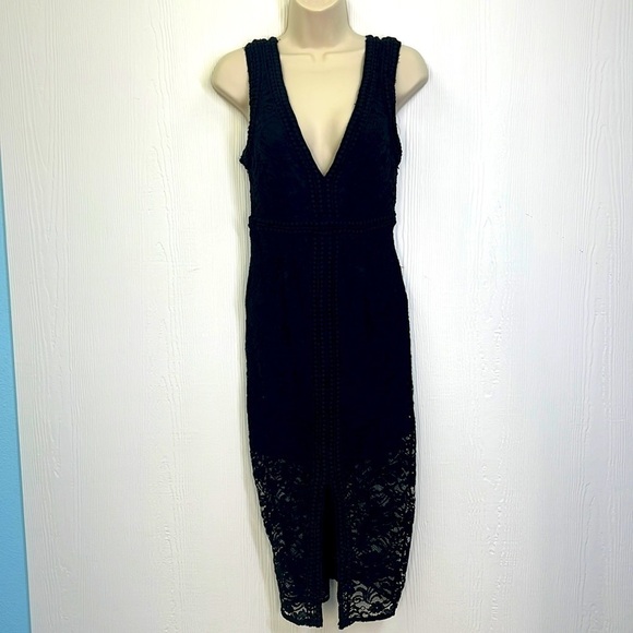 Forever 21 - Black Flat Lace Lined Deep V Neck Sleeveless Midi Dress Size Small - Picture 1 of 13